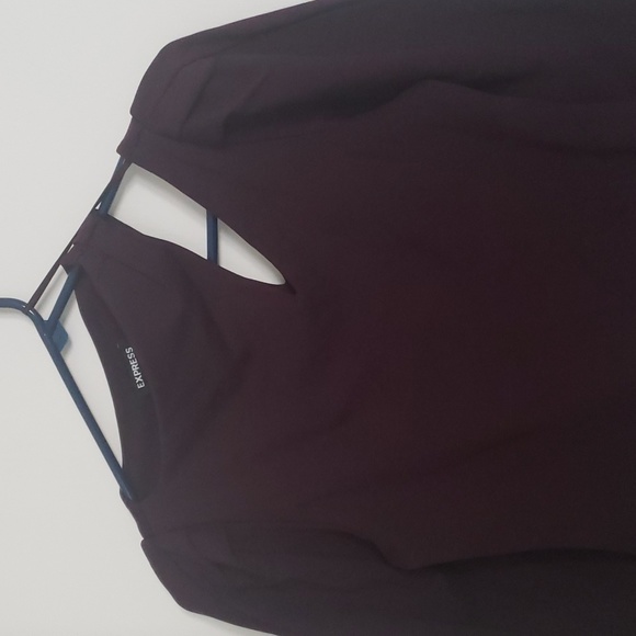 Cute cutout shoulder top from Express - Picture 2 of 4